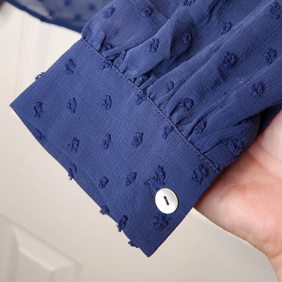 NWOT Beacon Apparel Faux Wrap Swiss Dot Navy Long Sleeve Top Size L - Picture 6 of 14